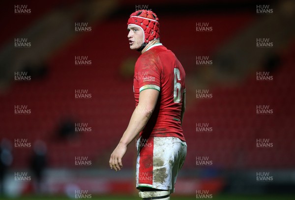 051220 - Wales v Italy - Autumn Nations Cup 2020 - James Botham of Wales