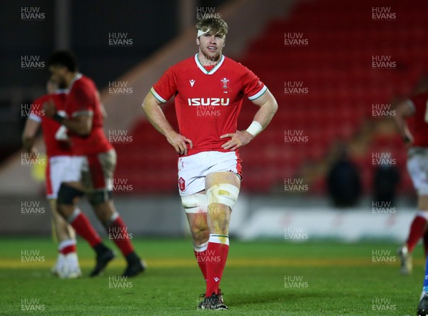 051220 - Wales v Italy - Autumn Nations Cup 2020 - Aaron Wainwright of Wales