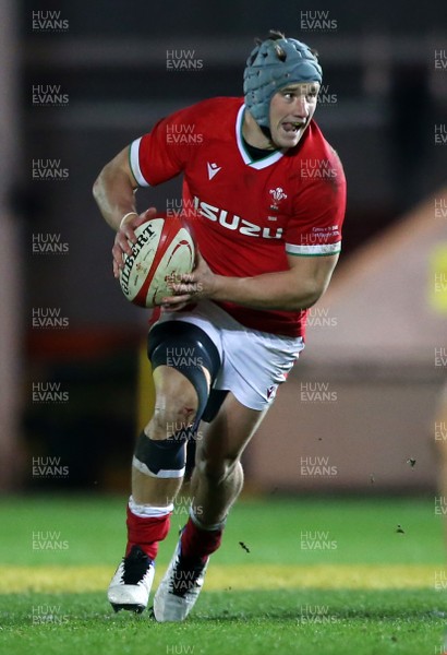 051220 - Wales v Italy - Autumn Nations Cup 2020 - Jonathan Davies of Wales