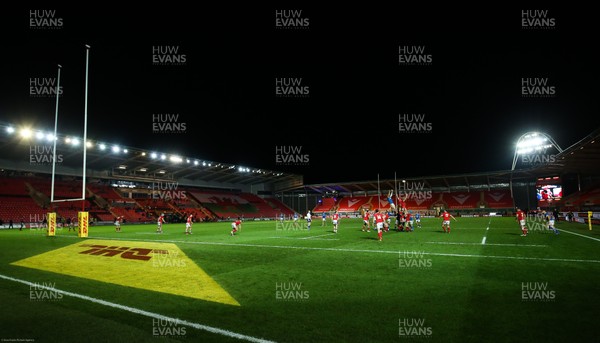 051220 - Wales v Italy, Autumn Nations Cup 2020 - A general view of Parc y Scarlets during the match