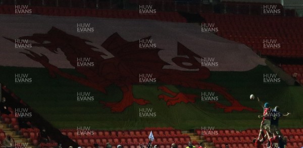 051220 - Wales v Italy, Autumn Nations Cup 2020 - A giant Welsh flag dominates the stand at Parc y Scarlets during the match