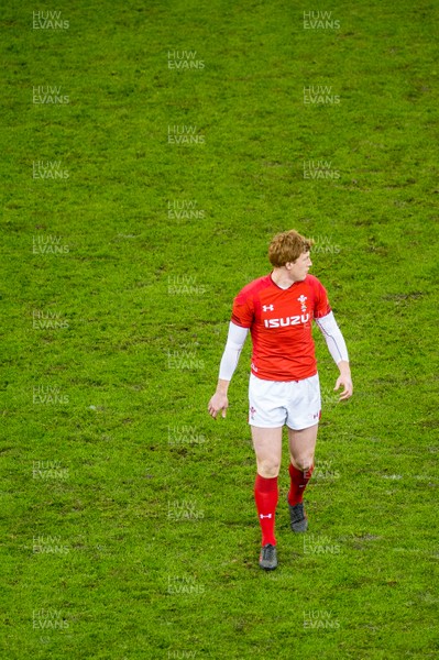 110318 - Wales v Italy, Nat West 6 Nations Championship - Rhys Patchell of Wales looks on 