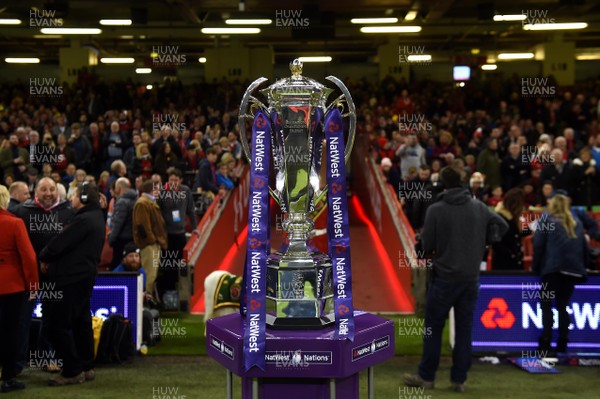 110318 - Wales v Italy - NatWest 6 Nations 2018 - 6 Nations trophy at the end of the tunnel