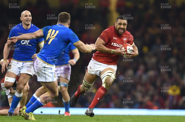 110318 - Wales v Italy - NatWest 6 Nations 2018 - Taulupe Faletau of Wales