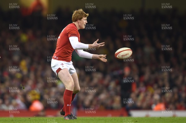 110318 - Wales v Italy - NatWest 6 Nations 2018 - Rhys Patchell of Wales