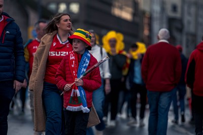140326 - Wales v Italy - Guinness Six Nations - Fans Ahead of the game 