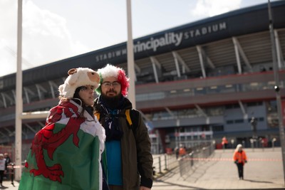 140326 - Wales v Italy - Guinness Six Nations - Fans Ahead of the game 