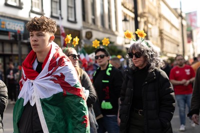 140326 - Wales v Italy - Guinness Six Nations - Fans Ahead of the game 