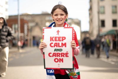 140326 - Wales v Italy - Guinness Six Nations - Fans Ahead of the game 