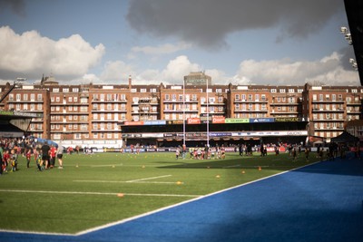 140326 - Wales v Italy - Guinness Six Nations - Cardiff Arms Park ahead of the game 