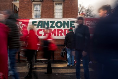 140326 - Wales v Italy - Guinness Six Nations - Fans Ahead of the game 