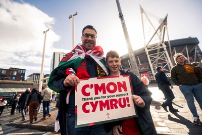 140326 - Wales v Italy - Guinness Six Nations - Fans Ahead of the game 