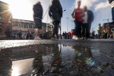 140326 - Wales v Italy - Guinness Six Nations - Fans Ahead of the game 