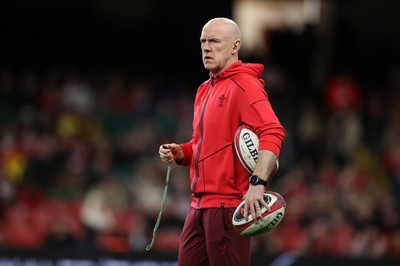 140326 - Wales v Italy - Guinness Six Nations Championship - Wales Head Coach Steve Tandy