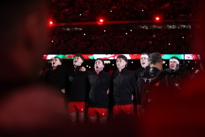 140326 - Wales v Italy - Guinness Six Nations Championship - Wales sing the anthem
