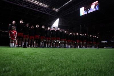 140326 - Wales v Italy - Guinness Six Nations Championship - Wales sing the anthem