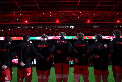 140326 - Wales v Italy - Guinness Six Nations Championship - Wales sing the anthem