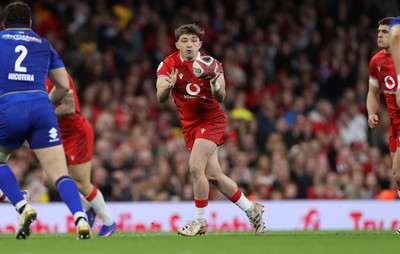 140326 - Wales v Italy - Guinness Six Nations Championship - Dan Edwards of Wales 