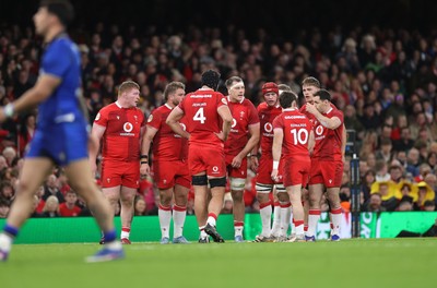 140326 - Wales v Italy - Guinness Six Nations Championship - Ben Carter of Wales 