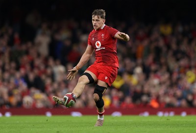 140326 - Wales v Italy - Guinness Six Nations Championship - Alex Mann of Wales 