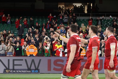 140326 - Wales v Italy - Guinness Six Nations Championship - Fans
