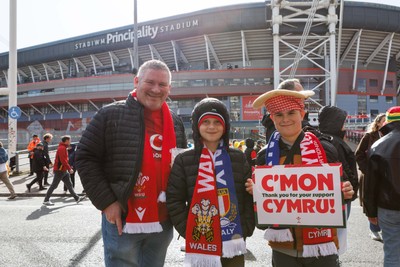 140326 - Wales v Italy - Guinness Six Nations - Wales fans before the match