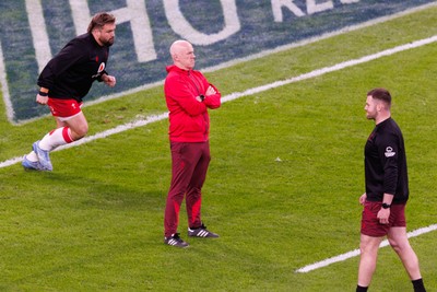 140326 - Wales v Italy - Guinness Six Nations - Wales head coach Steve Tandy during the warm up