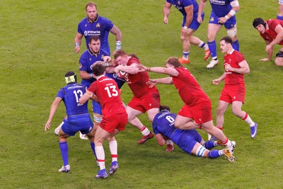 140326 - Wales v Italy - Guinness Six Nations - Rhys Carre of Wales on the charge