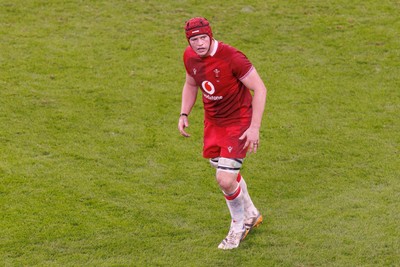 140326 - Wales v Italy - Guinness Six Nations - James Botham of Wales