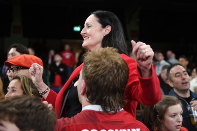 140326 - Wales v Italy - Guinness Men's Six Nations - Archie Griffin of Wales with family at full time