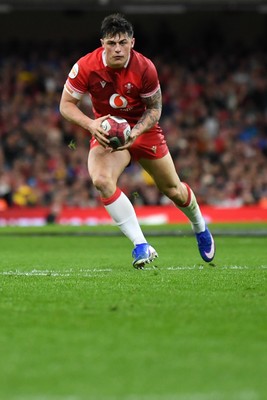 140326 - Wales v Italy - Guinness Men's Six Nations - Louis Rees-Zammit of Wales
