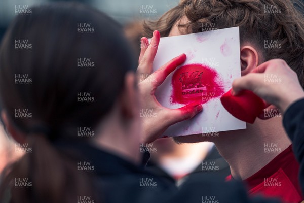 140326 - Wales v Italy - Guinness Six Nations - Fans Ahead of the game 