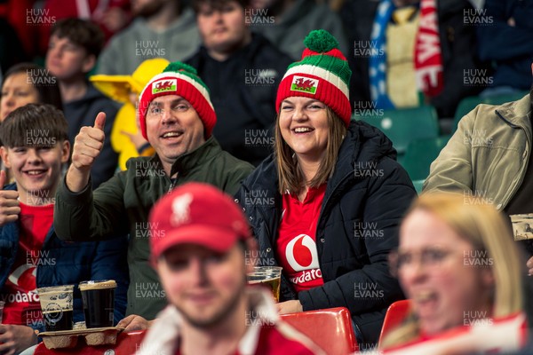 140326 - Wales v Italy - Guinness Six Nations - Fans During the Game