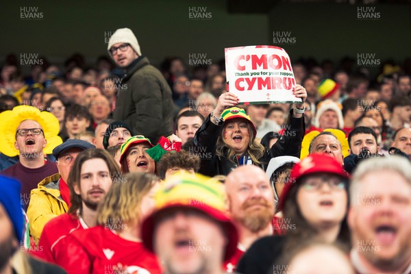 140326 - Wales v Italy - Guinness Six Nations - Fans During the Game