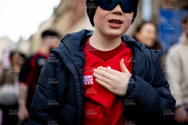 140326 - Wales v Italy - Guinness Six Nations - Fans Ahead of the game 
