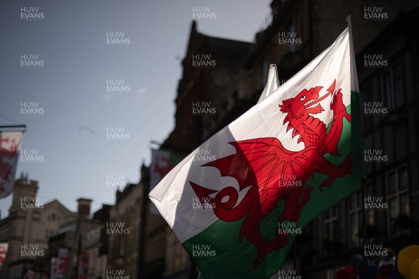 140326 - Wales v Italy - Guinness Six Nations - Fans Ahead of the game 