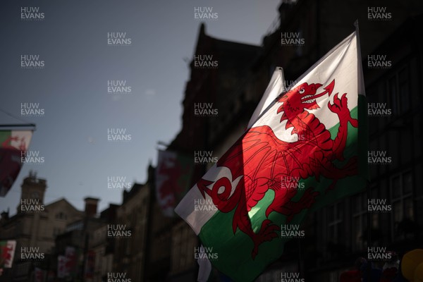 140326 - Wales v Italy - Guinness Six Nations - Fans Ahead of the game 