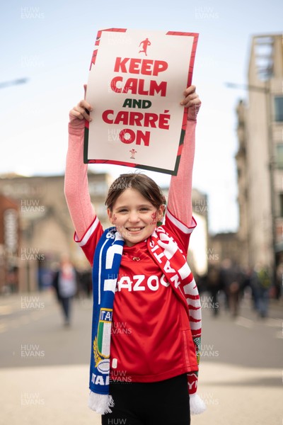 140326 - Wales v Italy - Guinness Six Nations - Fans Ahead of the game 