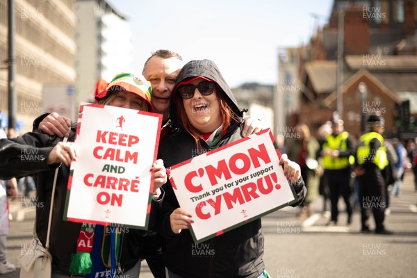 140326 - Wales v Italy - Guinness Six Nations - Fans Ahead of the game 