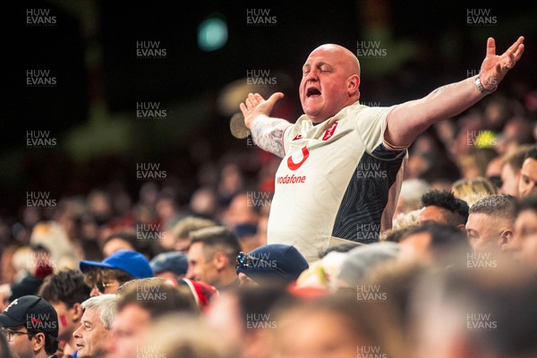 140326 - Wales v Italy - Guinness Six Nations - Fans During the Game
