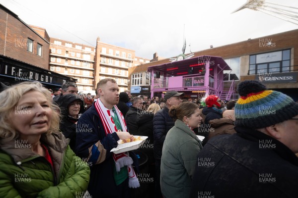 140326 - Wales v Italy - Guinness Six Nations - Fans in Cardiff Arms Park ahead of the game 