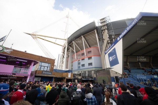 140326 - Wales v Italy - Guinness Six Nations - Fans in Cardiff Arms Park ahead of the game 