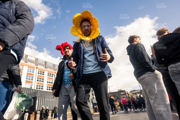 140326 - Wales v Italy - Guinness Six Nations - Fans Ahead of the game 