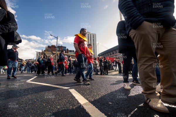 140326 - Wales v Italy - Guinness Six Nations - Fans Ahead of the game 