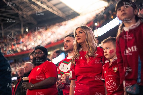 140326 - Wales v Italy - Guinness Six Nations - Fans During the Game
