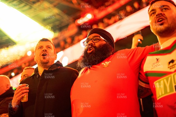 140326 - Wales v Italy - Guinness Six Nations - Fans During the Game
