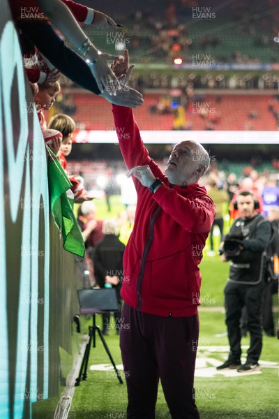 140326 - Wales v Italy - Guinness Six Nations - Wales Coach Steve Tandy Interacts with fans after the game