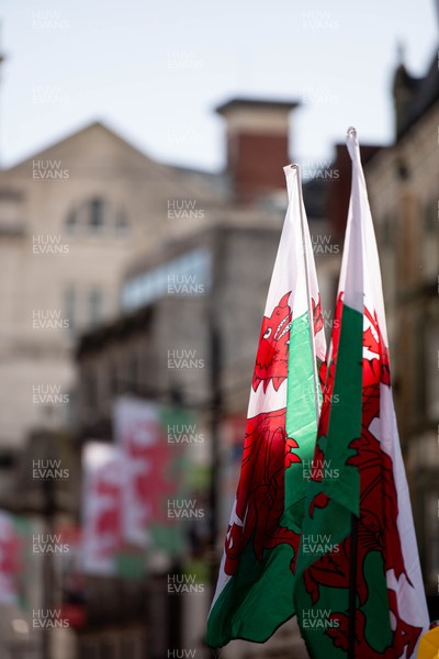 140326 - Wales v Italy - Guinness Six Nations - Fans Ahead of the game 