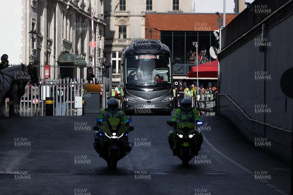140326 - Wales v Italy - Guinness Six Nations Championship - Wales team bus arrive at the stadium
