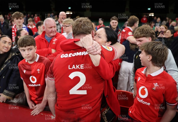 140326 - Wales v Italy - Guinness Six Nations Championship - Dewi Lake of Wales with family